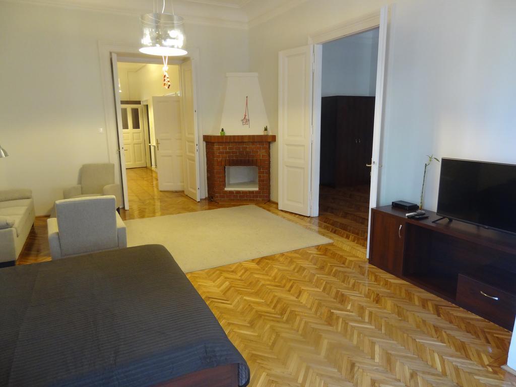 Five Season'S Apartment Будапеща Стая снимка